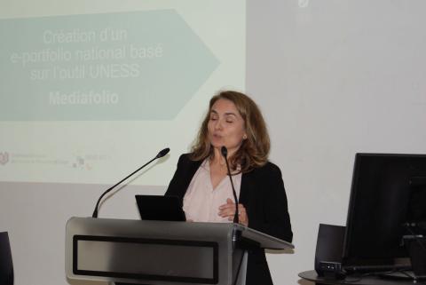 Le portfolio présenté par Caroline DECOMBAT, administratrice de l'UNESS.fr