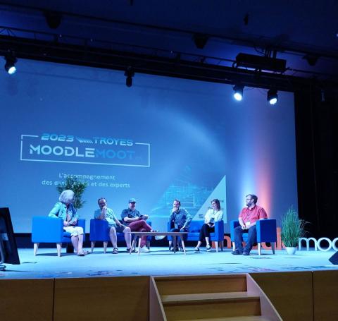 Table ronde accompagnement enseignants-MoodleMoot Fr Troyes 2023