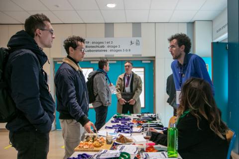 Rencontres UNESS 2024 - accueil et remise de badge